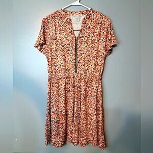 Sabrina Lauren. Size Medium.